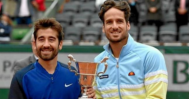 Feliciano y Marc López ganan la final de dobles de Roland Garros