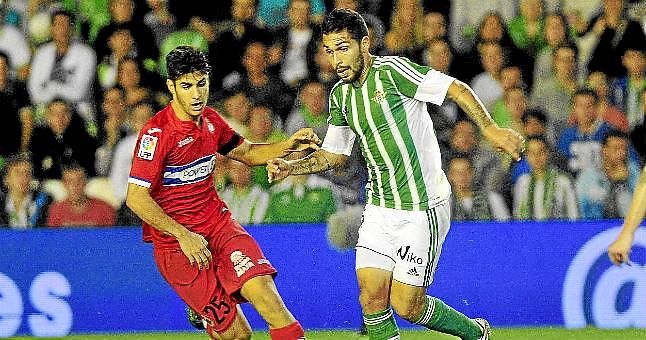 Petros admite tener ofertas de Celta, Valencia y fútbol árabe