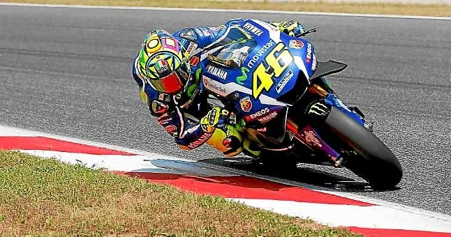 Rossi se lleva el duelo con Márquez en Montmeló