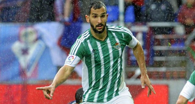 Bastante ruido en el lateral derecho del Betis