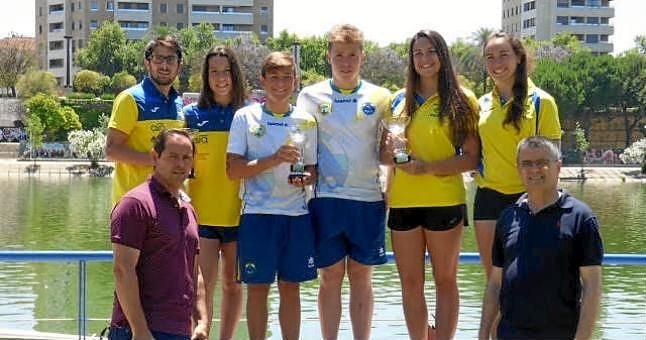 El Mairena del Aljarafe obtiene el título en el campeonato andaluz de aguas abiertas de Sevilla
