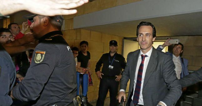 Emery, en Qatar, para negociar con el PSG