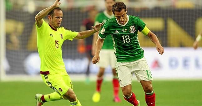 México empata ante Venezuela (1-1) y evita a Argentina en cuartos