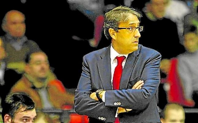 Luis Casimiro admite que el Baloncesto Sevilla está "totalmente paralizado"