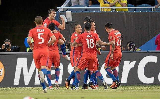 Chile vence a Colombia (0-2) y repite final contra Argentina