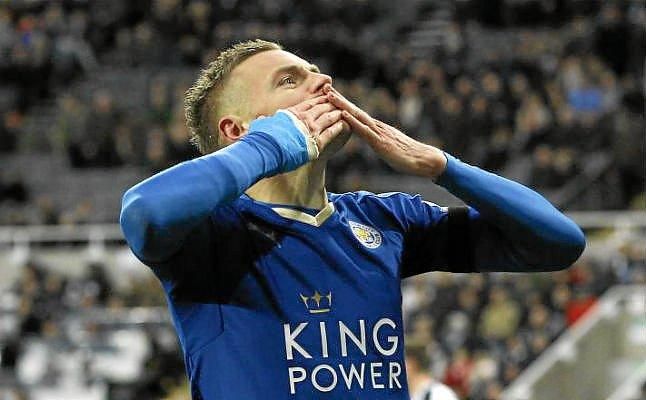 Vardy renueva cuatro años con el Leicester City
