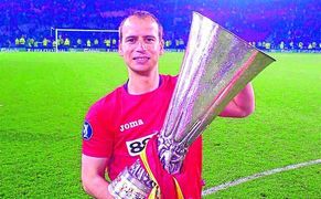 Oficial: El Dr. Adolfo Muñoz, jefe de los servicios médicos del Sevilla