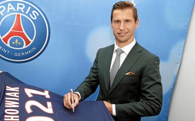 Krychowiak: "Las conversaciones con el PSG empezaron antes del inicio de la Euro"