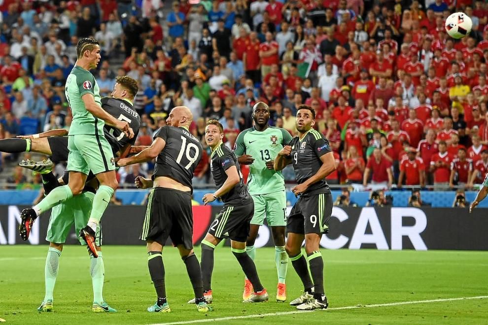 2-0: Ronaldo acaba con el sueño galés y mete a Portugal en la final