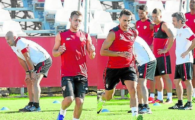 El Sevilla declara transferibles a Cristóforo y a Juan Muñoz