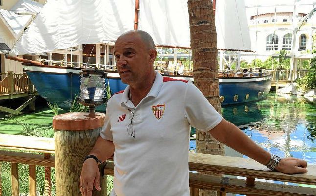 Desio: "Este Sevilla quiere jugar bien y hay que morir en el intento"