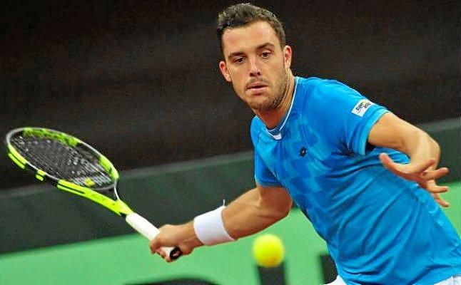 Tres tenistas italianos, suspendidos y multados por amaño de partidos
