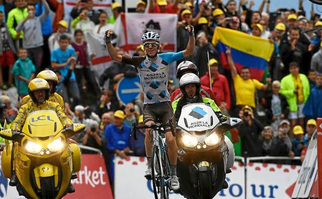 Bardet gana en las faldas del Mont Blanc y sube al podium junto a Quintana