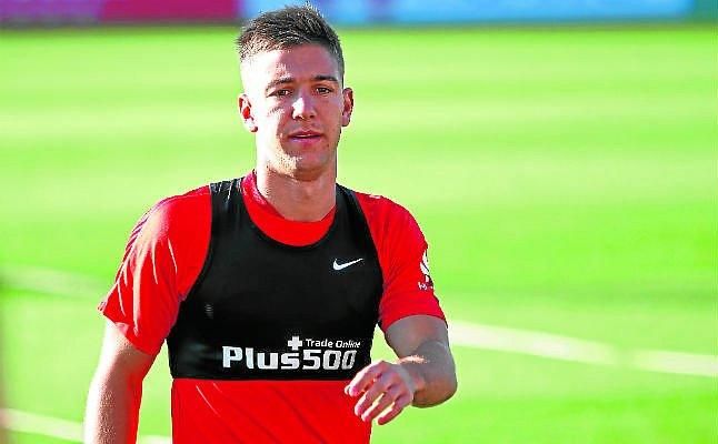 Vietto se entrena con el Sevilla en Alemania a la espera de oficialidad