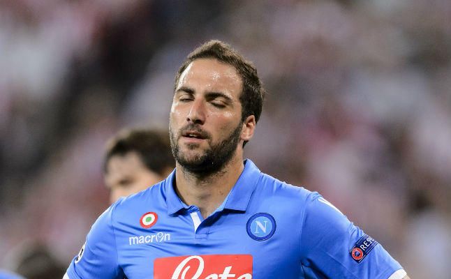 Pizzas a un euro si se lesiona Higuaín