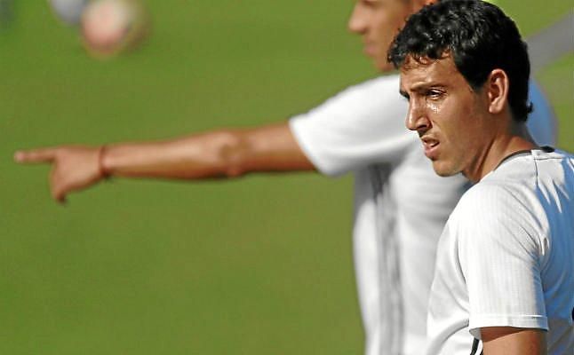 Ayestarán aparta a Parejo