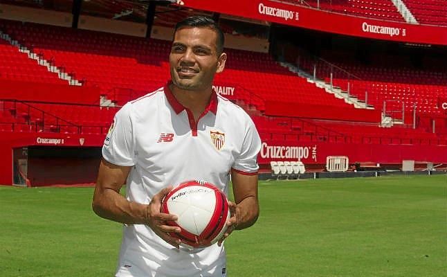Mercado dice que "es un honor" defender al Sevilla