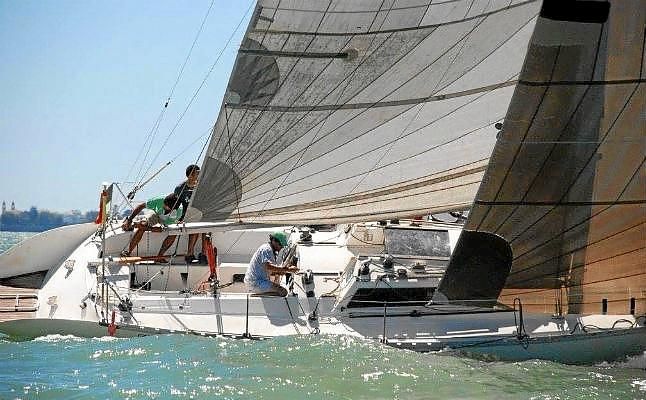 Triple podio para el Náutico Sevilla en la semana náutica de El Puerto