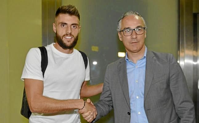 El fichaje de David López, roto