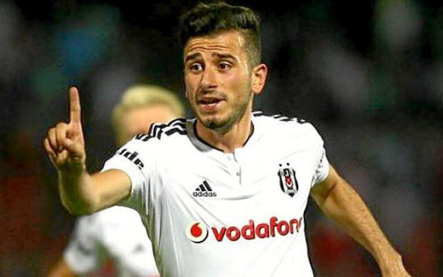 Özyakup, opción para el centro del campo del Sevilla