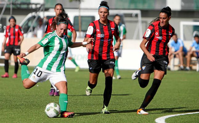 Betis Féminas 3-4 Sporting Huelva: Un triplete de Paula Moreno no es suficiente