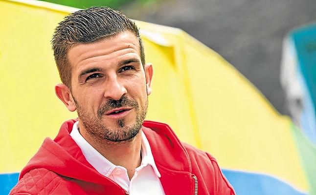 Javi Varas, el liderato, su regreso a Sevilla y los recuerdos que le trae