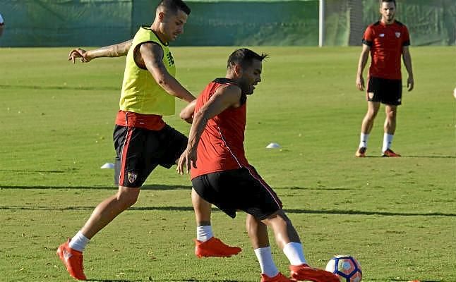 Vitolo, Mercado y Kranevitter se suman al grupo