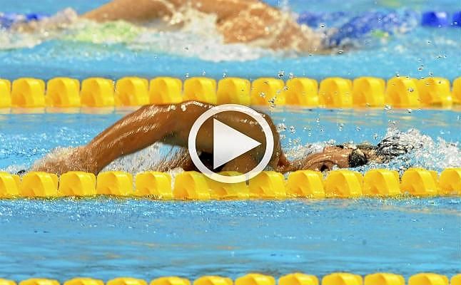 Israel Oliver, oro en 100 mariposa, y María Delgado, bronce en 100 metros espalda