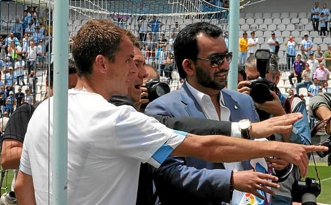 Al-Thani y Duda cargan contra el árbitro del Betis-Málaga