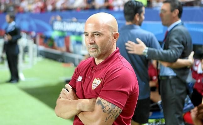 Sampaoli: "Entrar en la cancha y escuchar ese himno es algo que me conmueve"