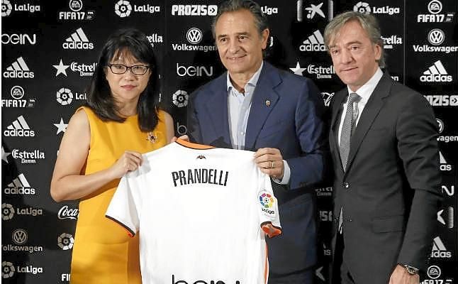 Prandelli: "Decidí fichar por el Valencia por su proyecto fascinante"