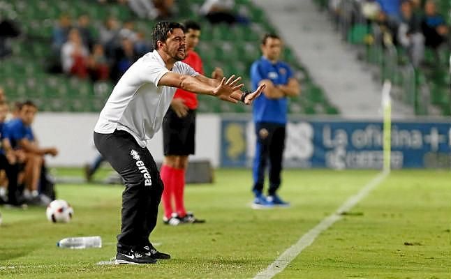 Cosmin Contra, destituido como técnico del Alcorcón