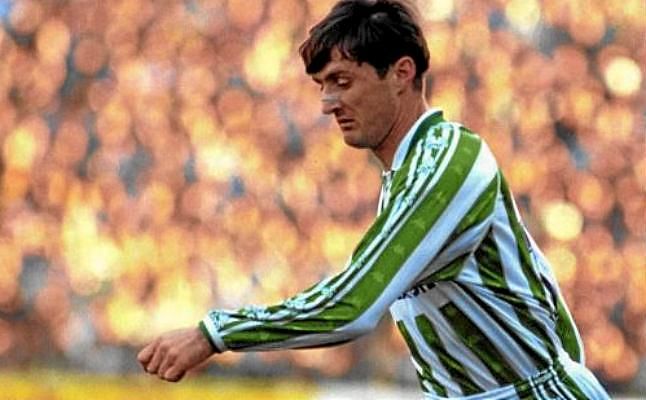 Jarni: "Me encantaría entrenar algún día al Betis"