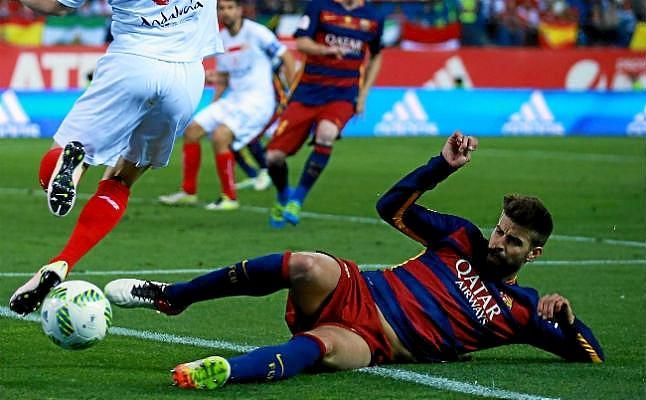 Piqué no estará ante el Sevilla