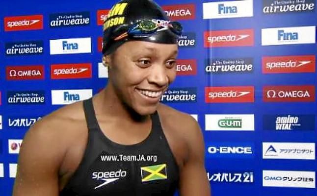 La jamaicana Atkinson bate el récord del mundo en los 50 braza