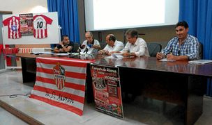 José Antonio Gordillo dimite como técnico del UD Morón