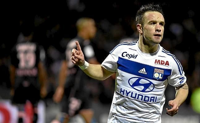 El Lyon sale al paso de los rumores sobre la muerte de Valbuena