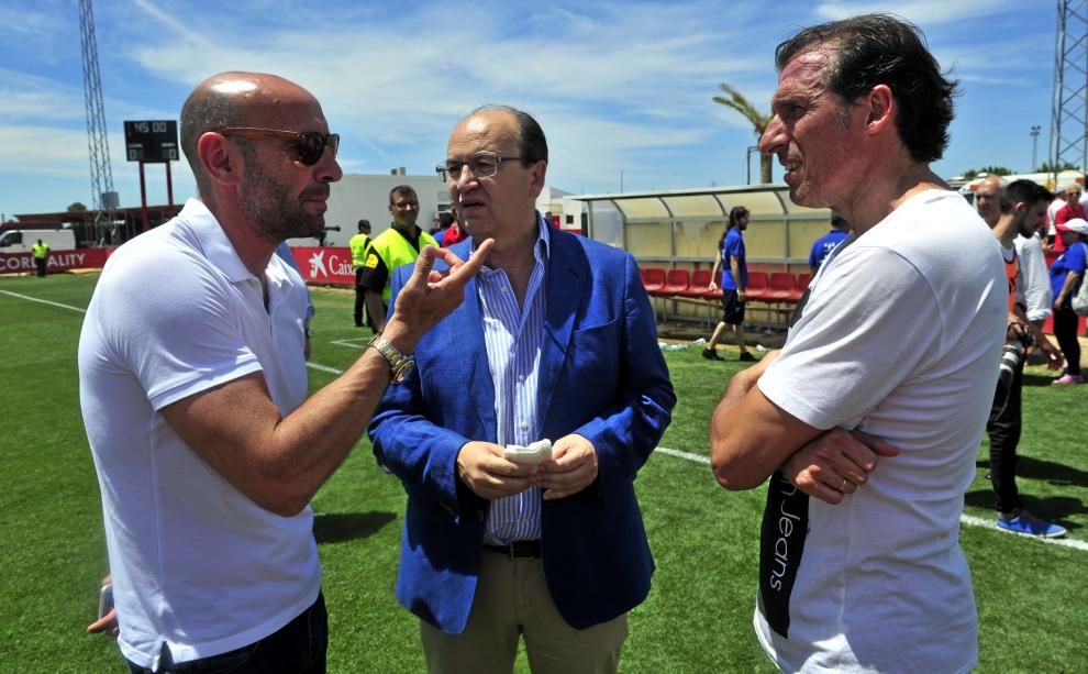 El Sevilla busca un central para enero