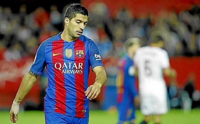 LaLiga denuncia insultos al Barça y a Luis Suárez en el Sánchez Pizjuán