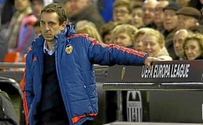 Gary Neville deja entrever que no volverá a entrenar