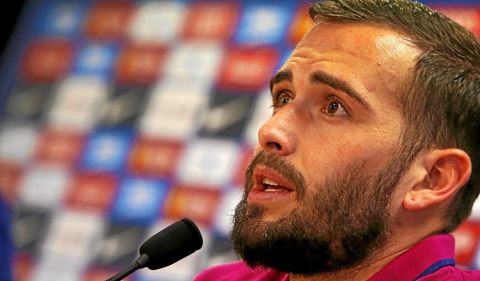Aleix Vidal se postula para volver al Sevilla