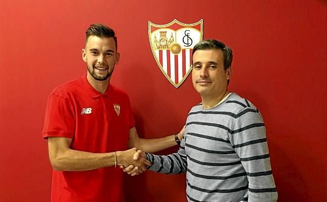 Carrillo renueva con el Sevilla Atlético