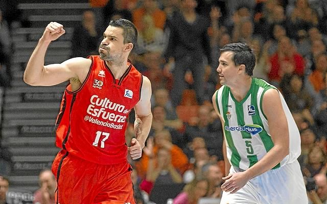 Valencia Basket 66-56 Real Betis: Falta un pívot urgentemente