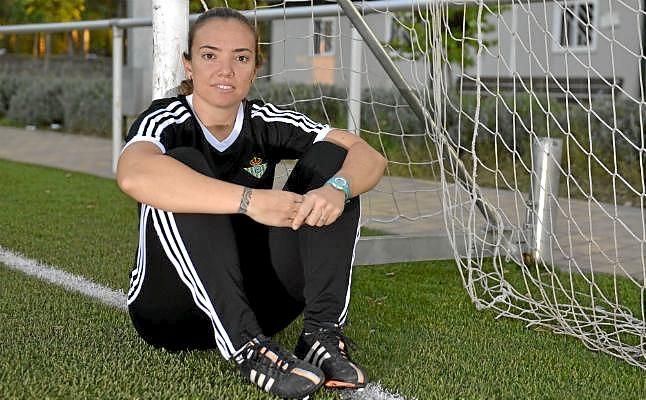 María Pry: "Esperamos conseguir la primera victoria en casa"