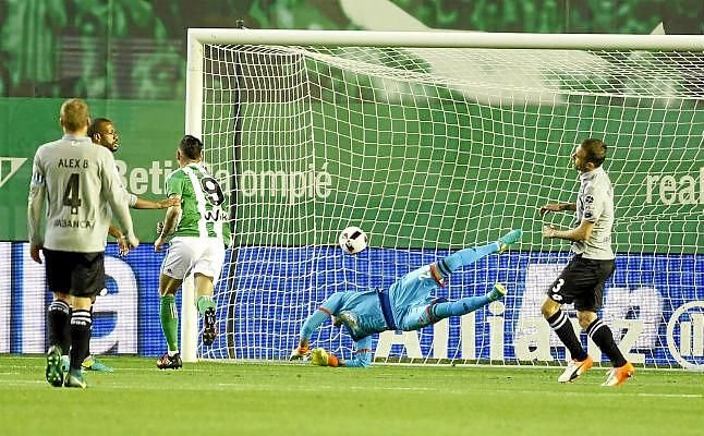 Sanabria se estrena con un tanto redentor