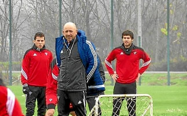 Claudio Barragán llega al banquillo del Mirandés