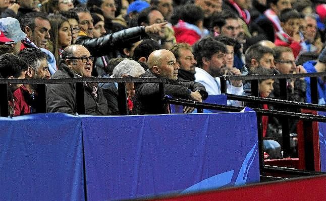 Sampaoli no podrá estar en la ida de los octavos de la Champions