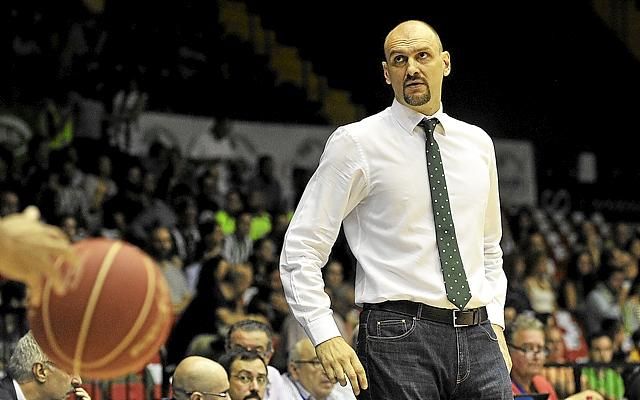 Tabak busca un triunfo de "valor doble" para el Real Betis