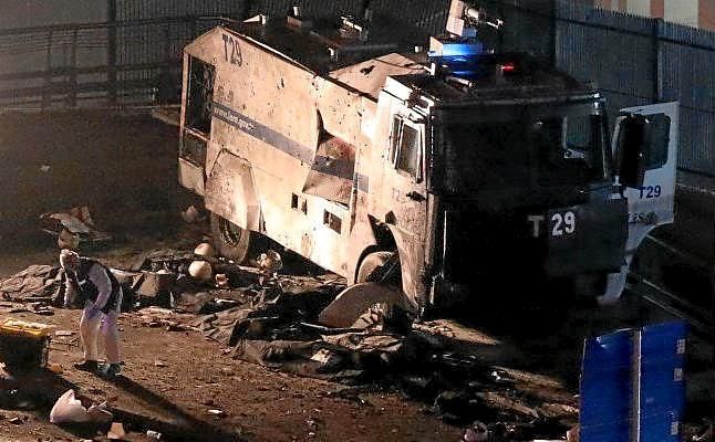 El Gobierno turco eleva a 38 los muertos por el doble atentado de Estambul