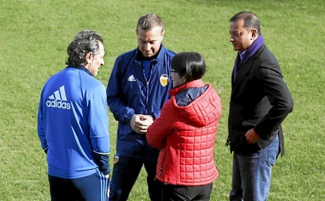 Prandelli, Chan y Pitarch viajan a Singapur para reunirse con Lim
